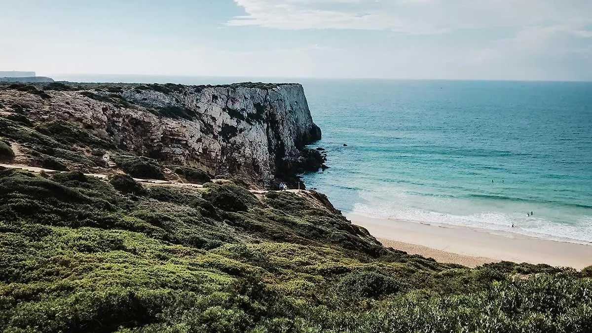 Surfside Sunny Seaview Apartment With Balcony Sagres