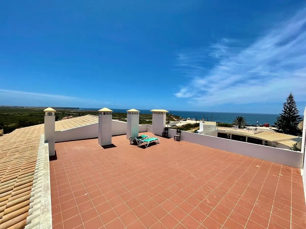 Surfside Sunny Seaview Apartment With Balcony Sagres Portugal