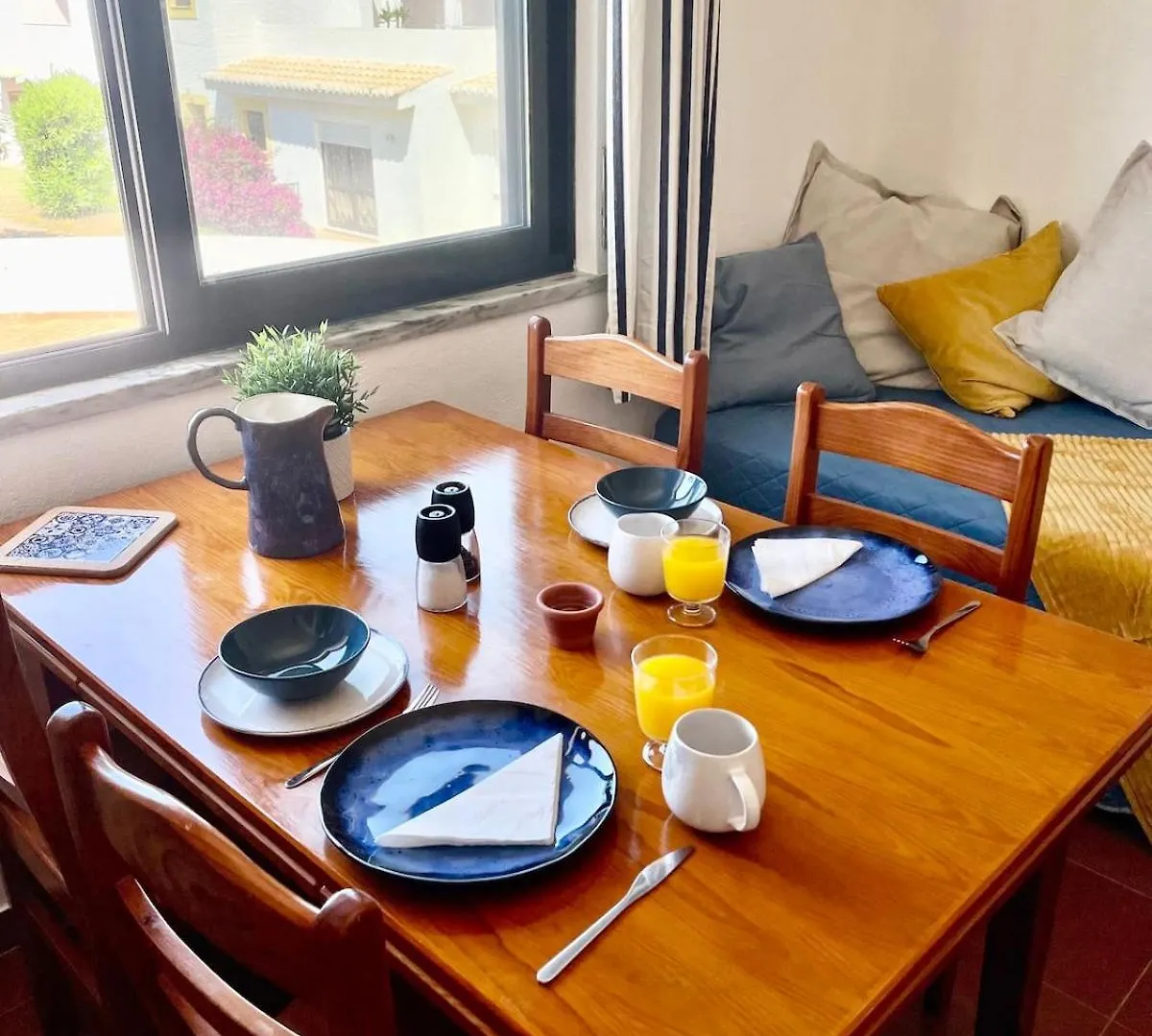 Surfside Sunny Seaview Apartment With Balcony Sagres
